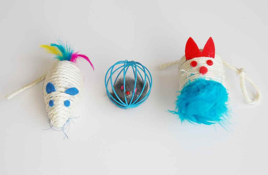 EASTLAND KEDİ OYUNCAK SET 3 LÜ