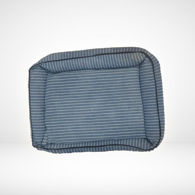 Çizgili Desen Köpek Yatağı